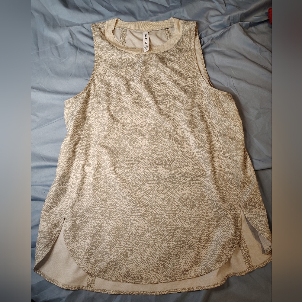 EUC Athleta Women's Olive Zephyr Print Tank Size Small